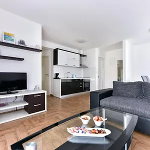  Apartment Visnjik Kroatien